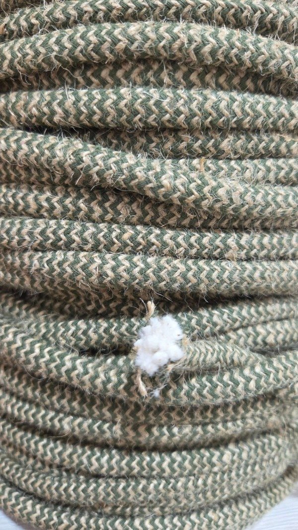 Producto - Cordón de yute y algodón zigzag 6mm VERDE MILITAR Y YUTE