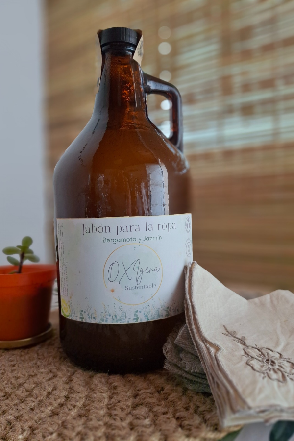Producto - Jabón para ropa Botellón Growler 2lt