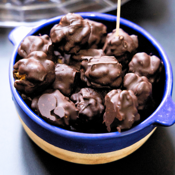 Producto - Bombón - AJONJOLÍ - de nuez y dulce de leche SIN AZÚCAR x200gr