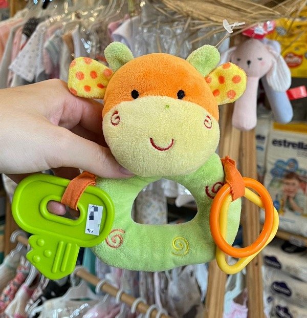 Producto - Peluche sonajero con Mordillos jirafa