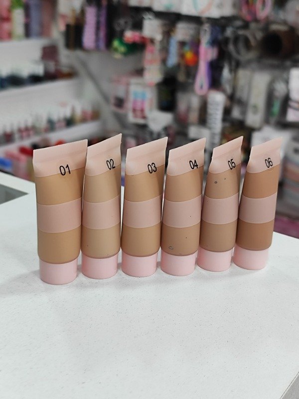 Producto - Base de maquillaje ultra cover soft matte PINK21 - 1
