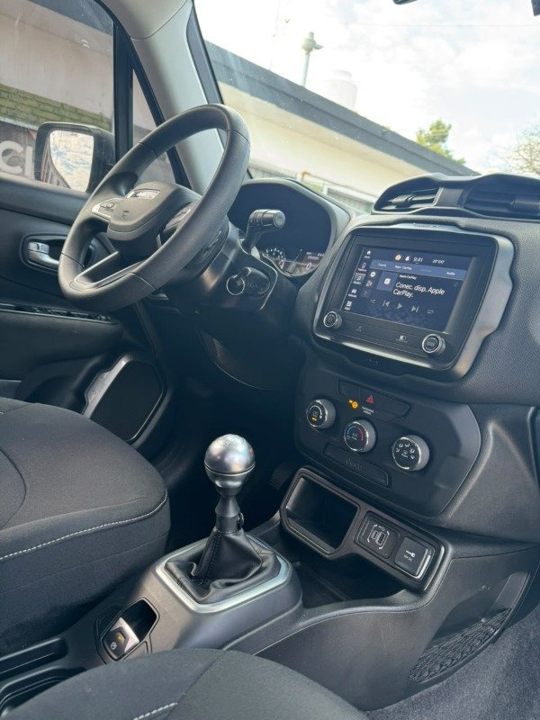 Producto - Jeep Renegade Sport 1.8 MT 2022 - 16