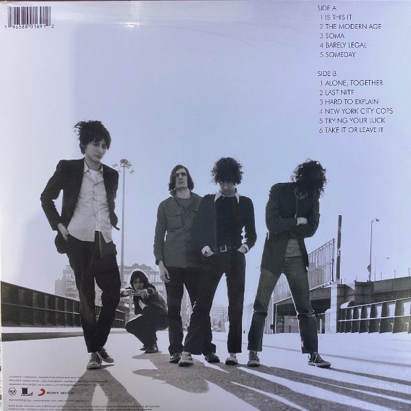 Producto - LP THE STROKES Is this it IMPORTADO - 1