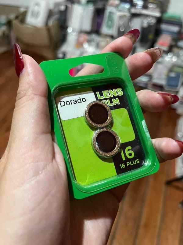 Producto - Iph 16 y iph 16 plus protector de camara brillo dorado