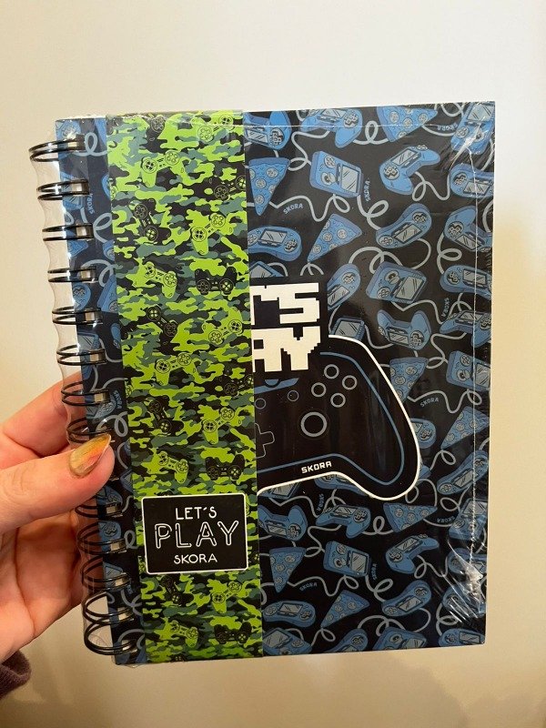Producto - CUADERNO 13X18 RAYADO 48H TAPA FLEX GAMER