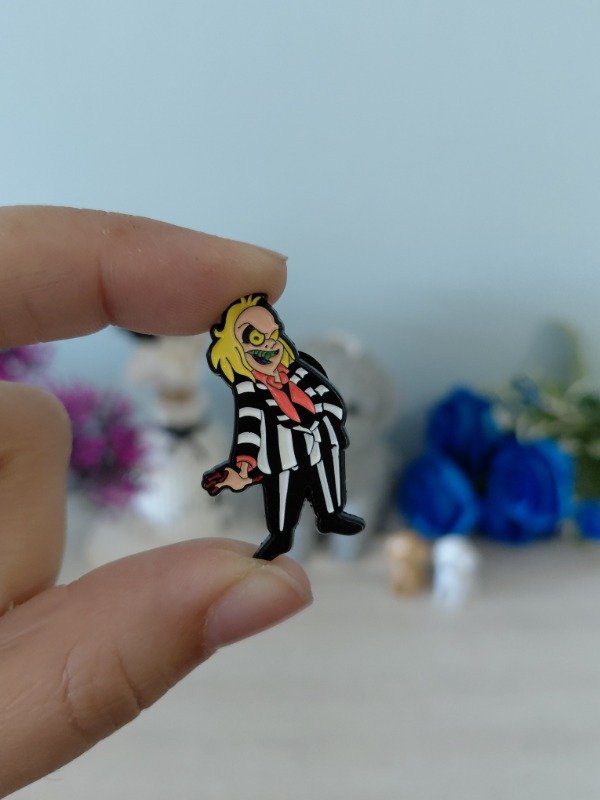 Producto - Pin metalizado - Beetlejuice #0872