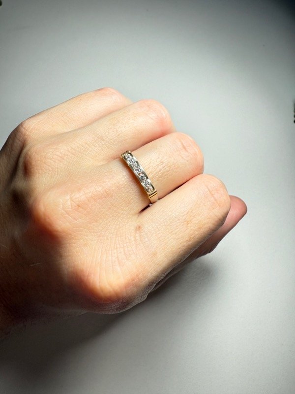 Producto - Plata y oro lineal curvado con piedras blancas - 0