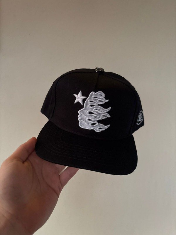 Producto - Gorra HELLSTAR Logo