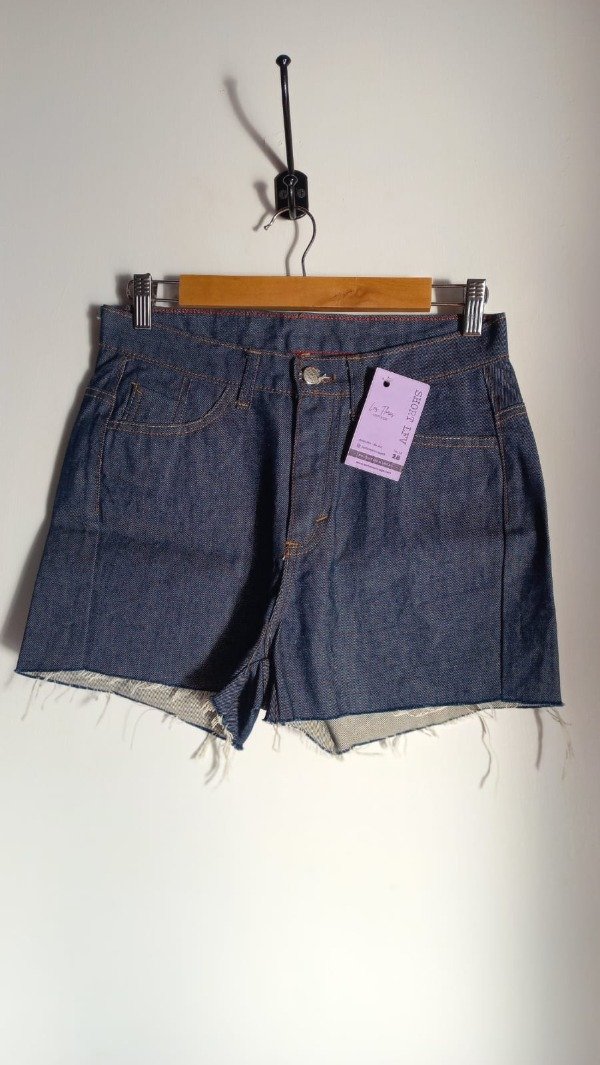 Producto - SHORT LFV CLÁSICO JEAN II