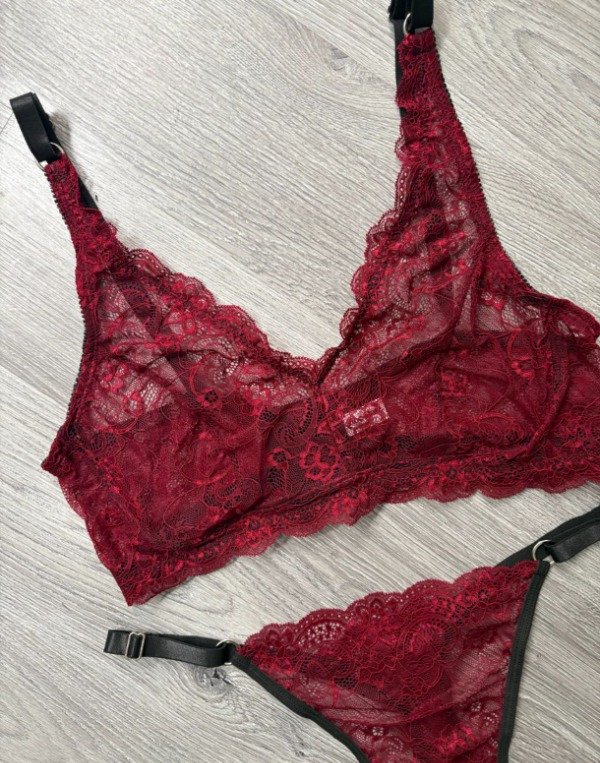 Producto - Conjunto NARA bordo