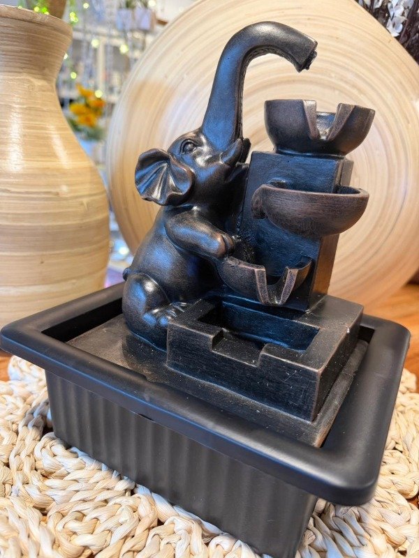 Producto - Fuente elefante con vasijas 26 cm - (Efectivo: 53.200)