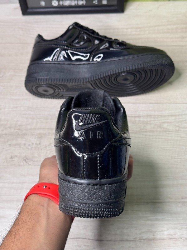 Producto - Nike Air Force 1 Charol - 2