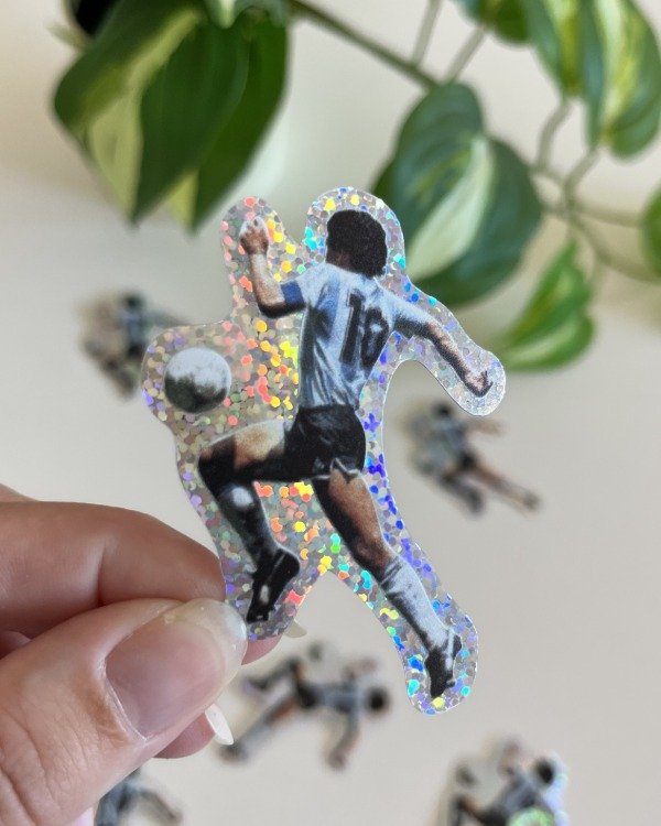 Producto - Sticker Glitter UV - Maradona Jugando
