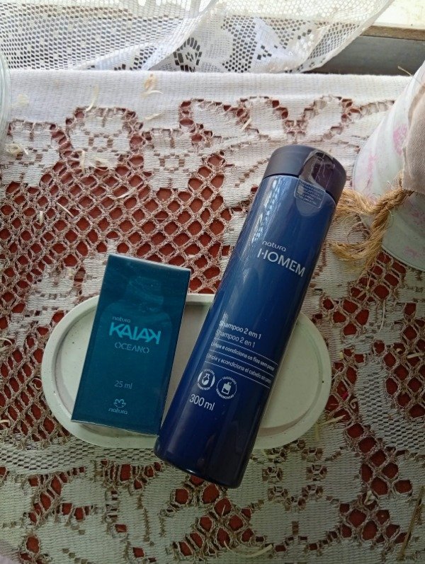 Producto - Kit regalable perfume + shampoo - 0