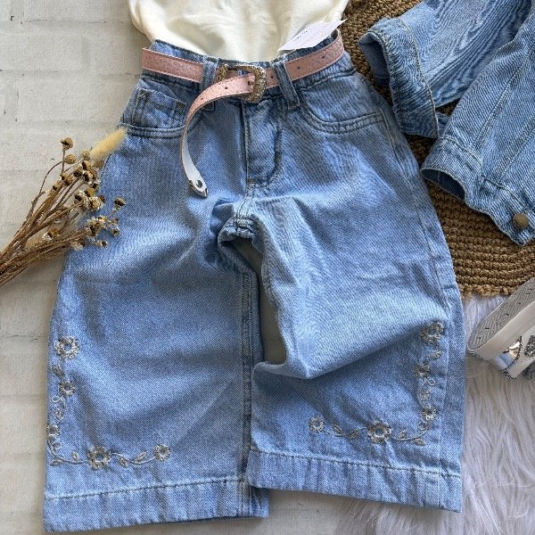 Wide leg bordado con flores talles hasta 4 años