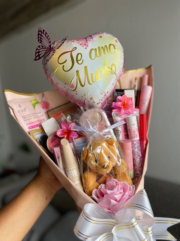 Producto - RAMO DE MAQUILLAJE
