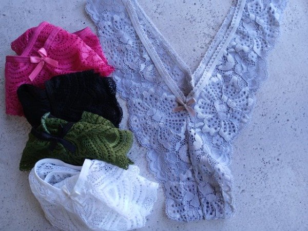 Producto - colales V encaje x3