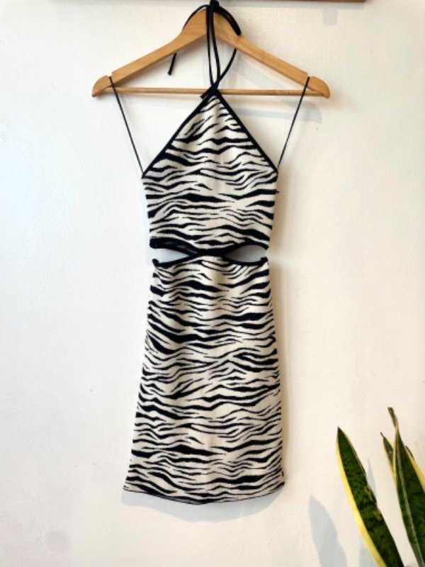 Producto - Vestido cebra Bershka talle S