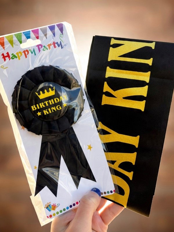 Producto - Birthday king banda + pin