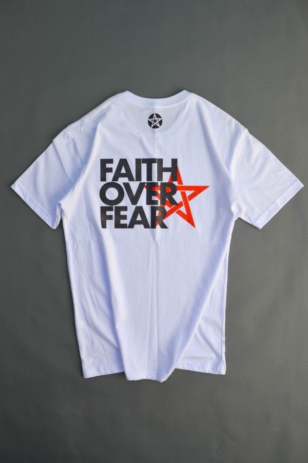 Producto - Remera Faith Fear Blanca - 0