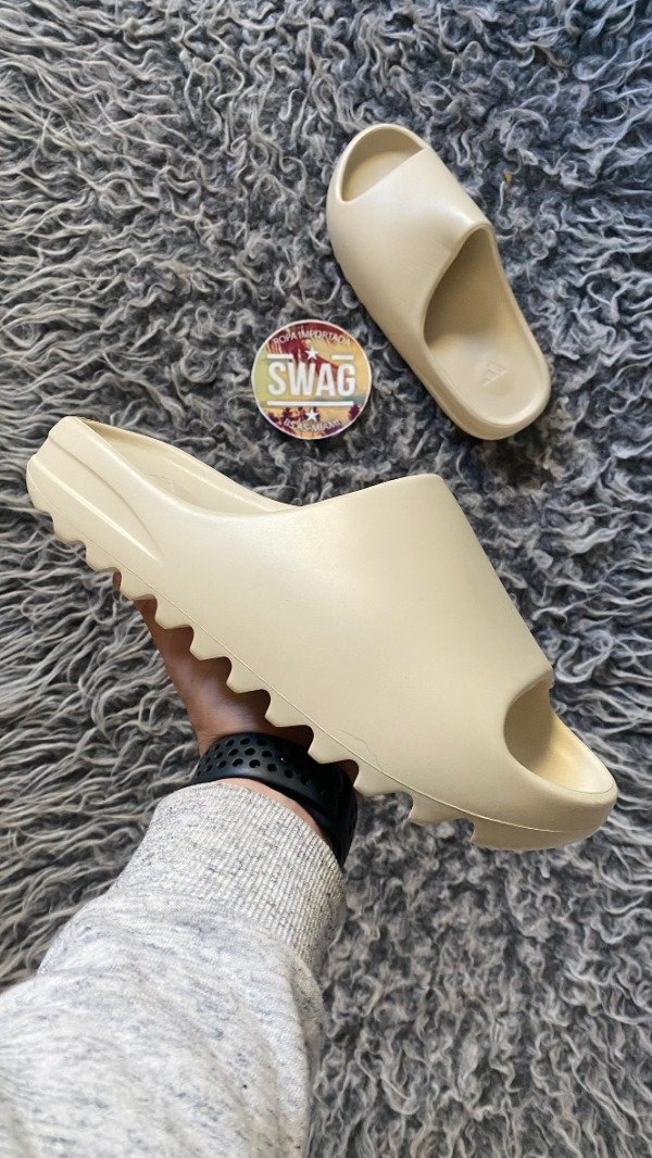 Producto - YEEZY SLIDE CREAM WHITE