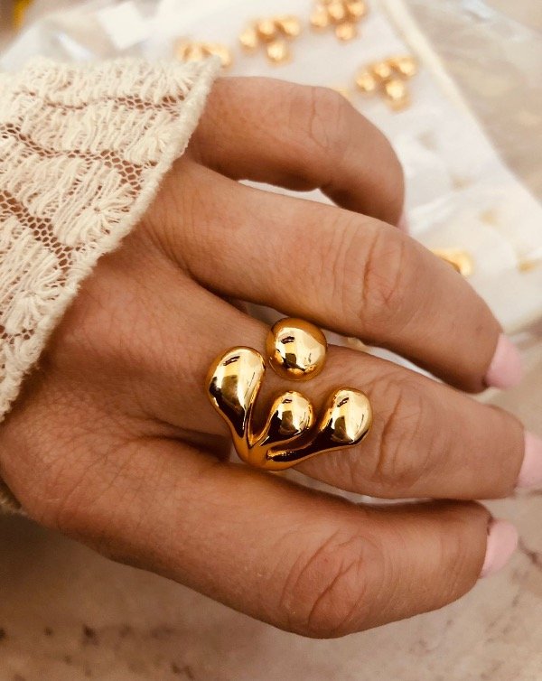 Producto - Anillo Abundancia Golden Inflado Acero Quirúrgico