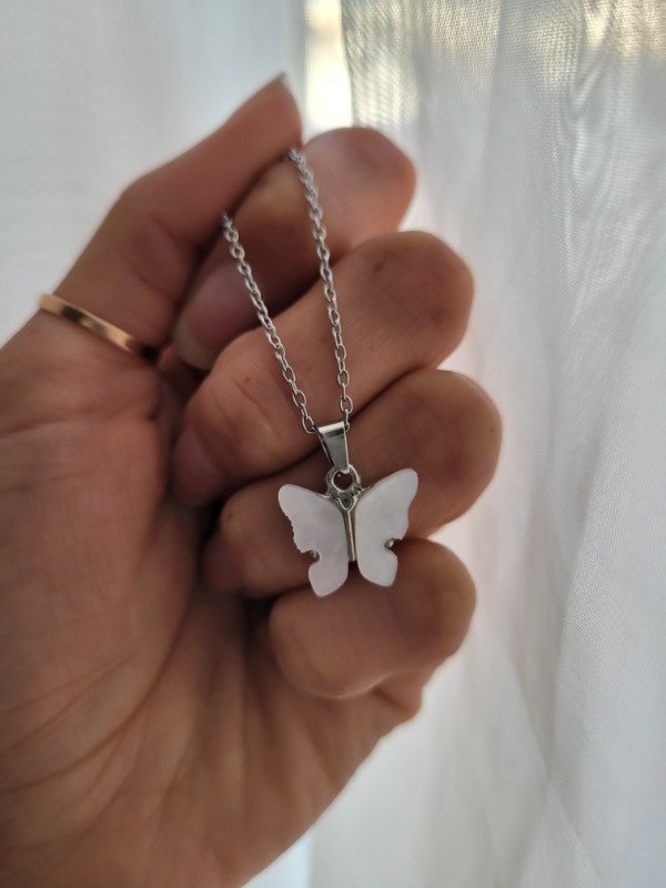 Producto - Gargantilla mariposa nácar blanca AQ
