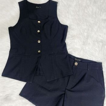 Producto - CONJUNTO SASTRERO SHORT Y CHALECO