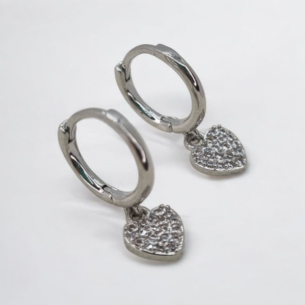 Producto - Aros acero quirurgico argollita fina colgante corazon strass plat