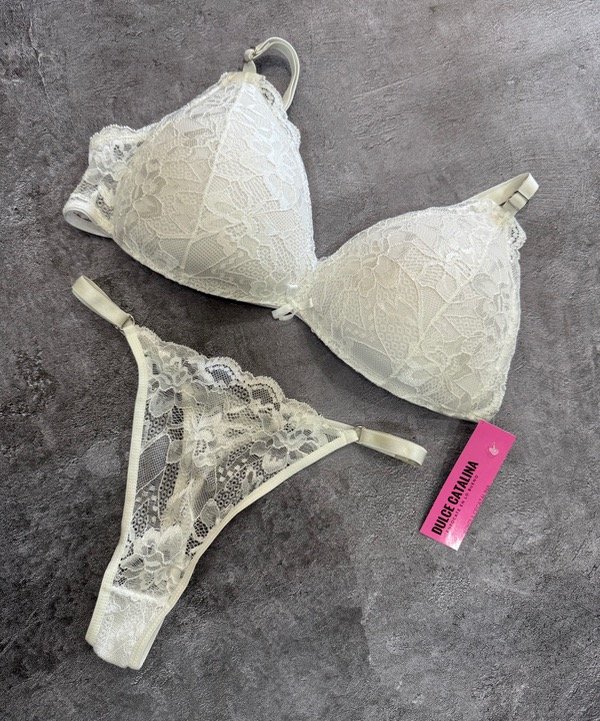 Producto - Triangulito encaje