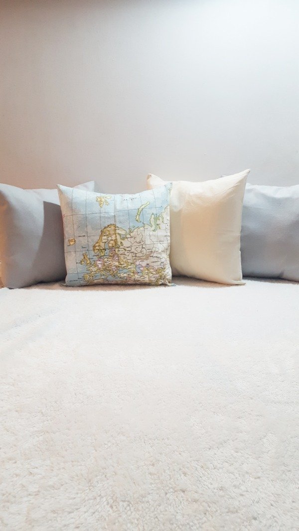 Producto - Combo 4 almohadones mundo (showroom san isidro)
