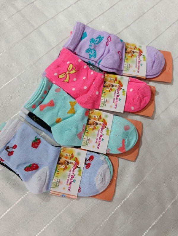 Producto - X12 - MEDIAS LARGAS NENA T.4/6