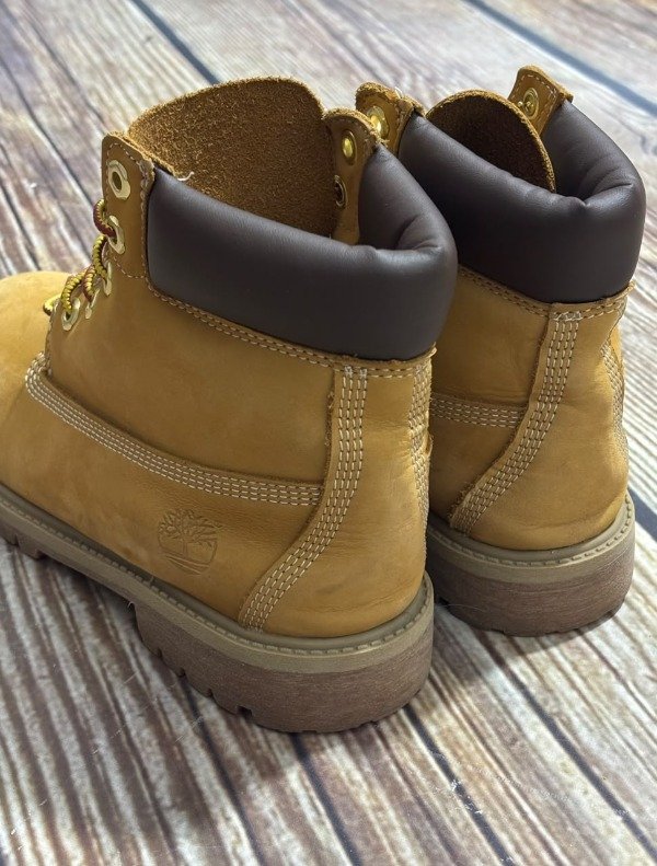 Producto - TIMBERLAND PREMIUM WATERPROOF WHEAT - 8