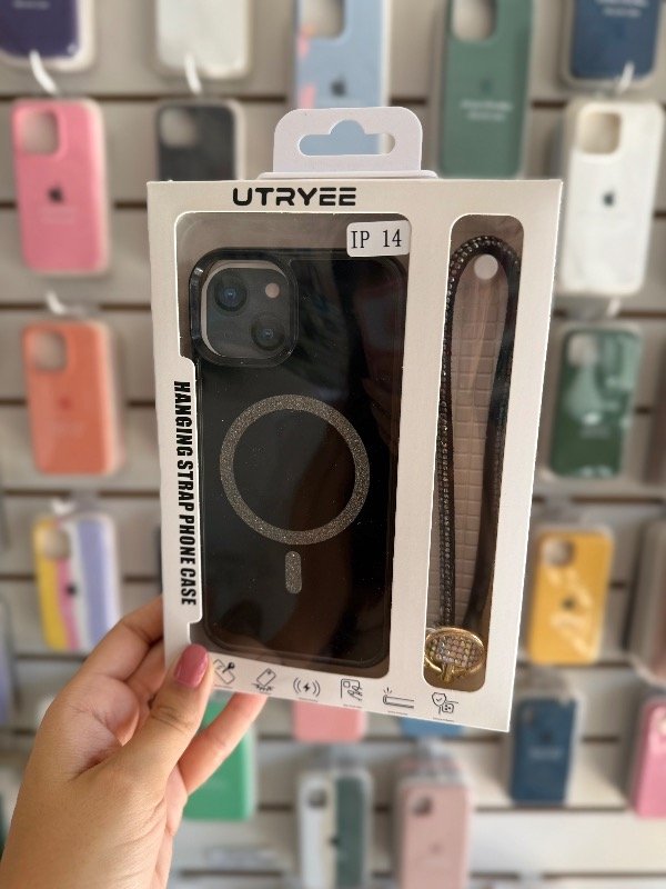 Producto - Case MagSafe negra iph 16 pro