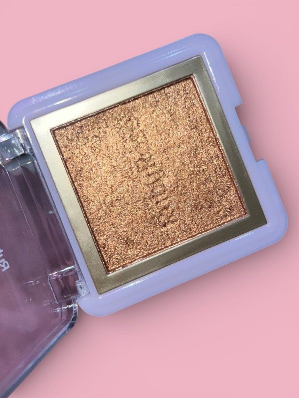 Producto - Iluminador en polvo