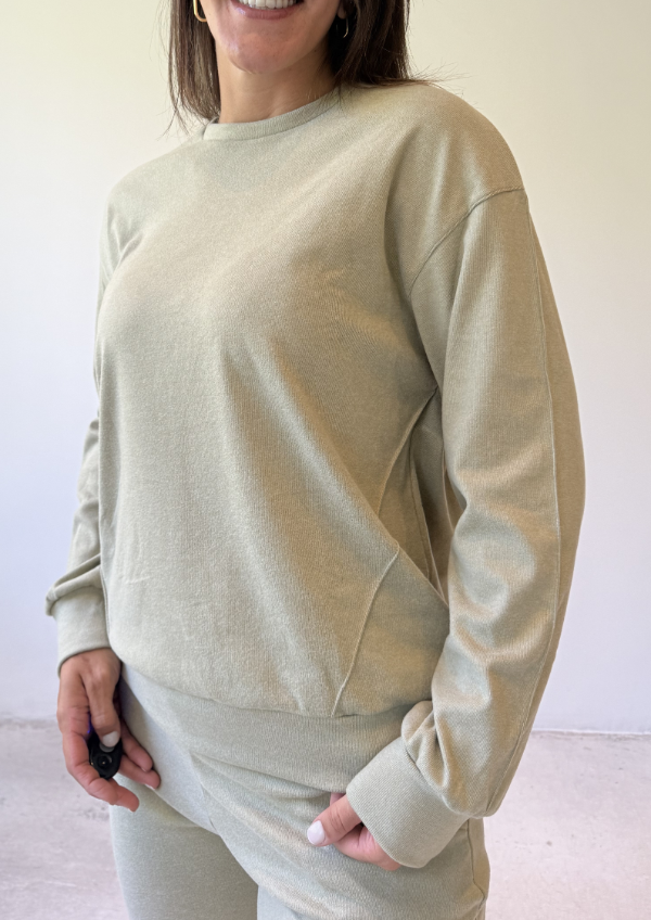 Producto - Buzo OLIVA - Verde Pistacho