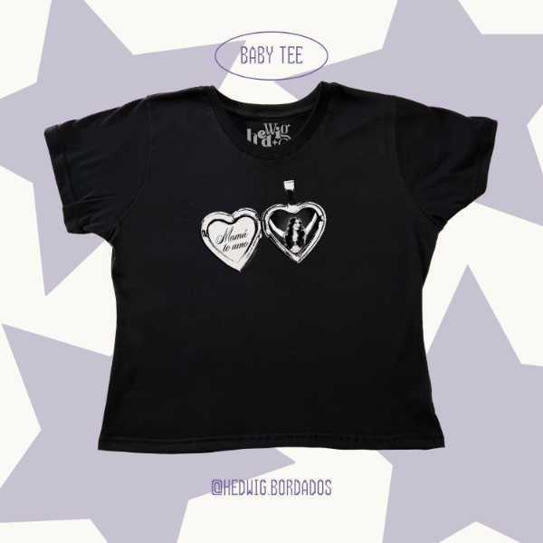 Producto - Baby Tee "Relicario Mama Te Amo LALI"