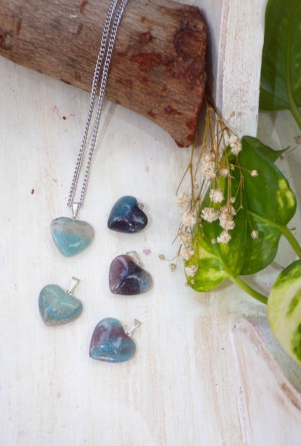 Producto - Dije corazón cuarzo azul parahiba