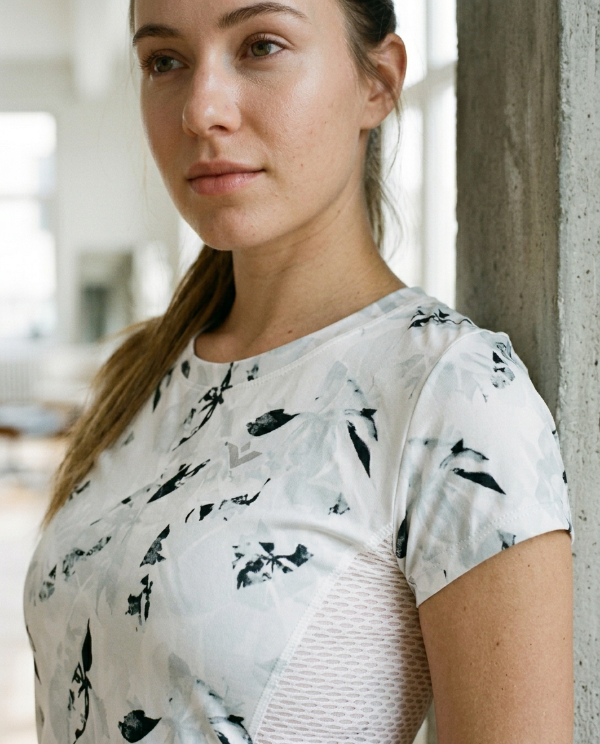 Producto - REMERA NINA ESTAMPA BLANCA - 2