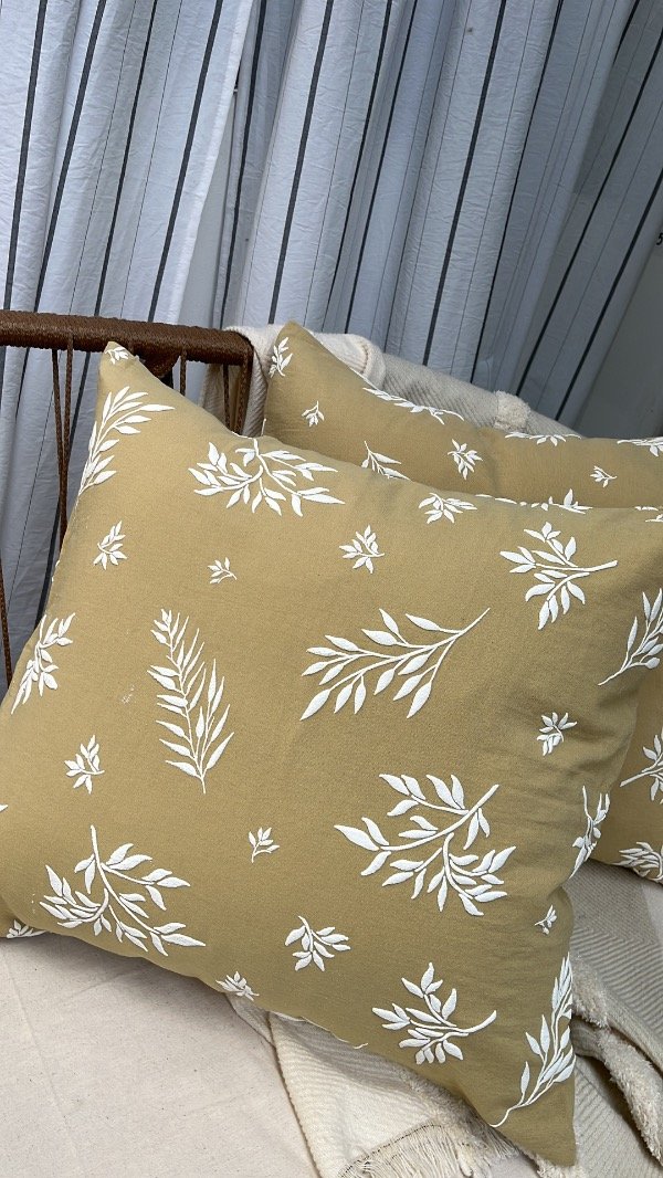 Producto - Almohadón estampa relieve