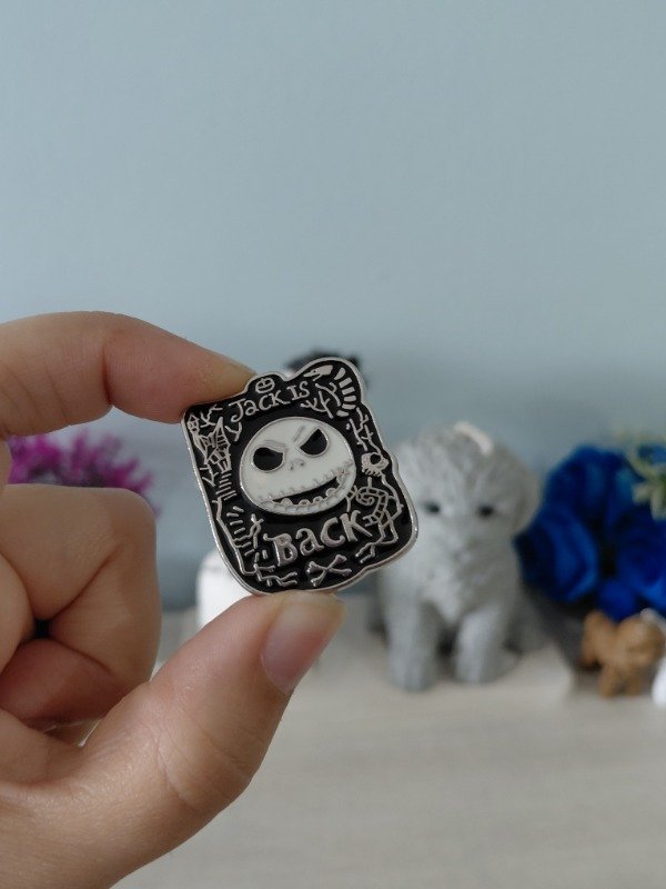 Producto - Pin metalizado - El extraño mundo de Jack "Jack is back" #1991