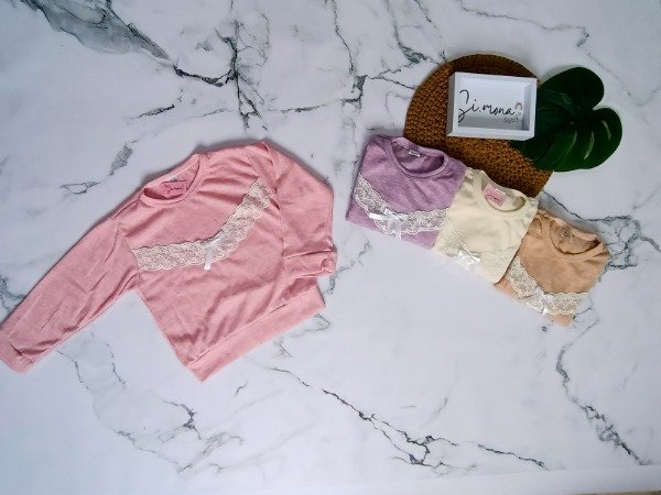 Producto - Sweter oversize con puntilla