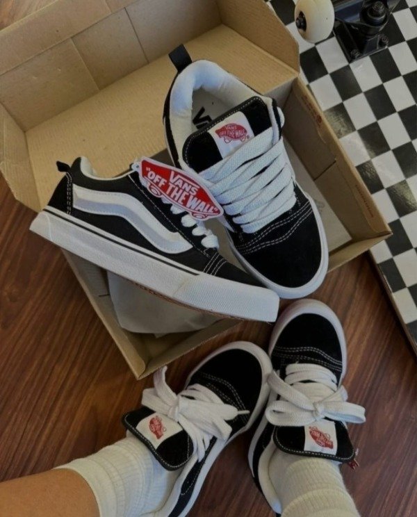 Producto - Vans clasicas importadas