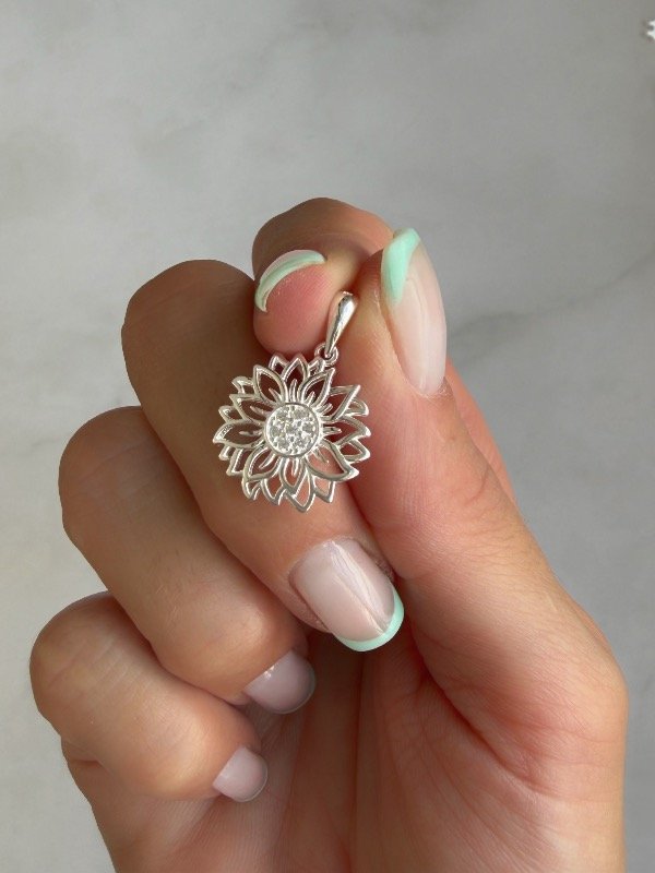 Producto - Dije Girasol