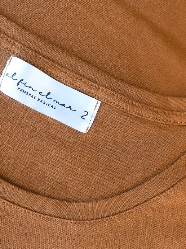 Producto - Mangas Largas Escote Redondo Dulce de Leche