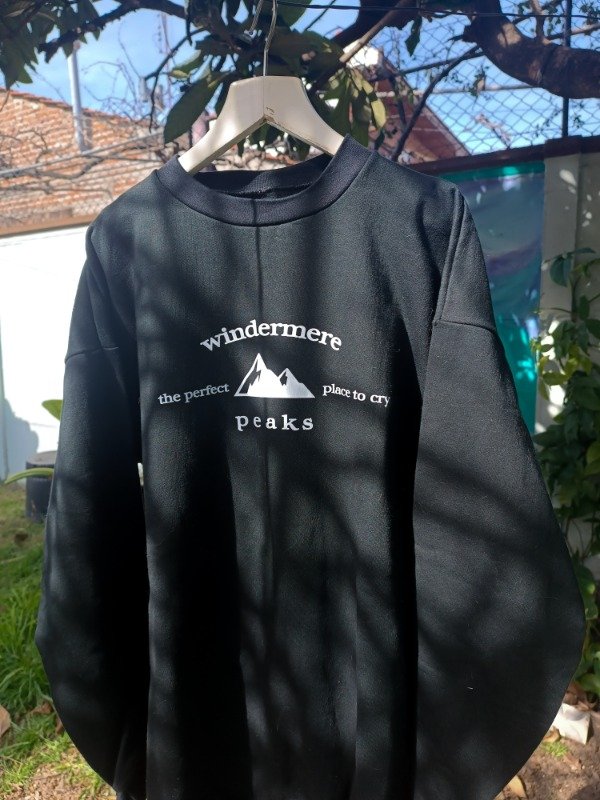 Producto - Buzo The Lakes