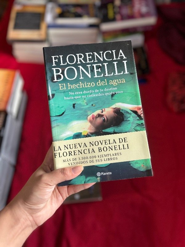 Producto - El hechizo del agua (Florencia Bonelli)