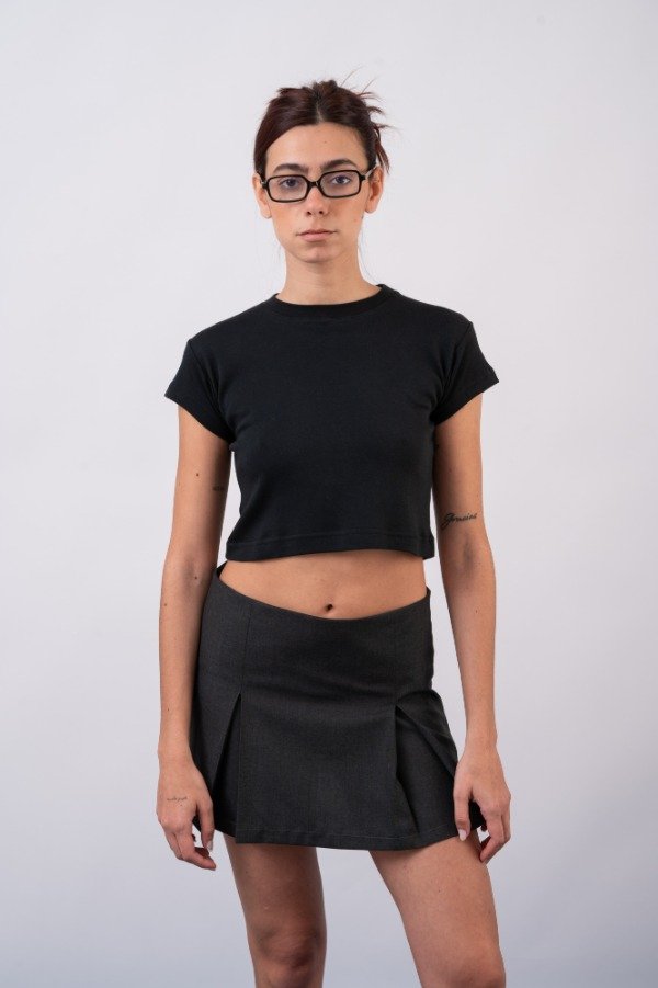 Producto - REMERA BABY TEE NEGRA