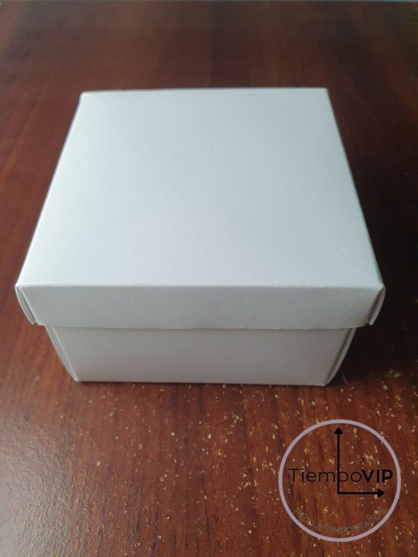 Producto - Estuche cuadrado de cartón laminado
