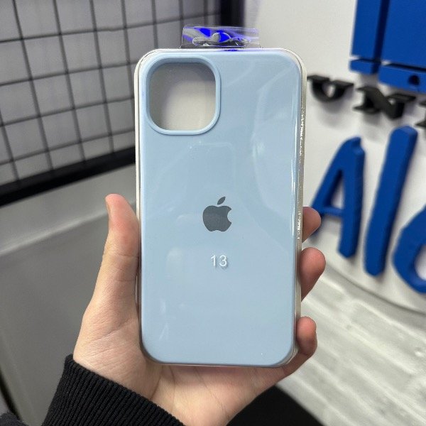 Producto - Silicone Case Celeste Pastel - iPhone 13/14